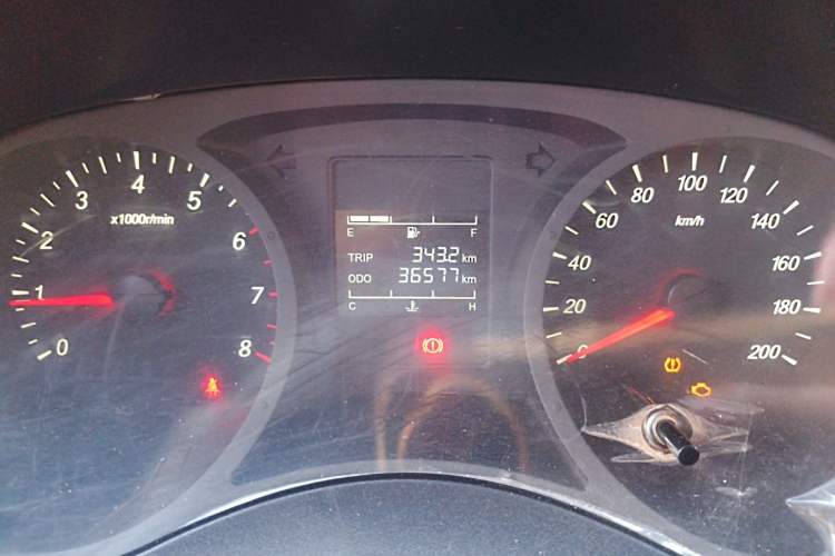 Used Wuling Hongguang PLUS 2020 1.5L Manual Standard Edition 5 Seats Odometer Close Up