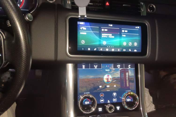 Used Land Rover Range Sport 2019 3.0 SC V6 Special Edition Audio And AC Panel