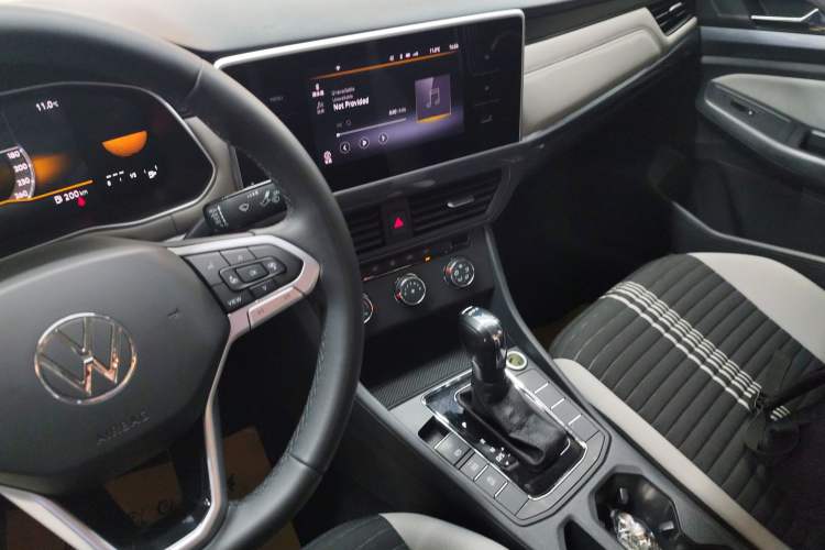 Used Volkswagen Bora 2024 200TSI DSG Comfort Edition Audio And AC Panel