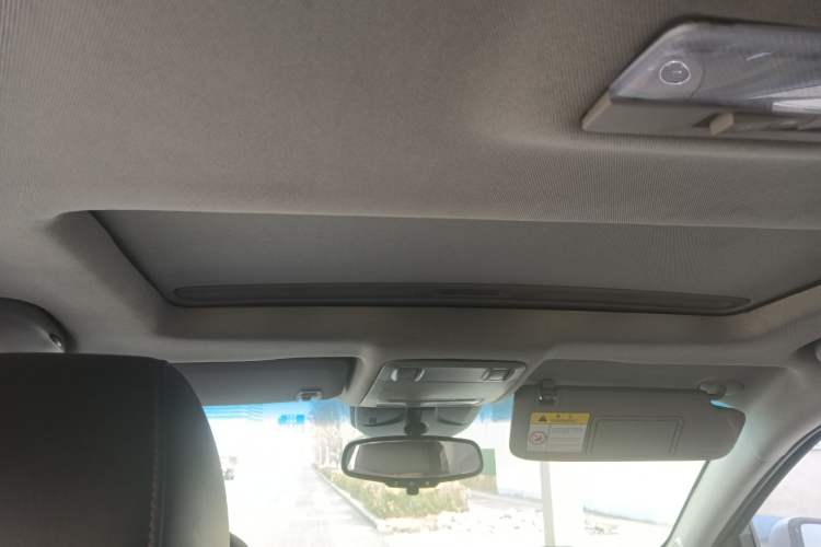 Used Chevrolet Cruze 2013 Hatchback 1.6L Manual Luxury Model
