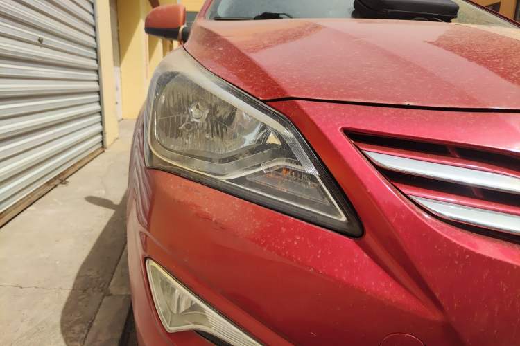 Used Hyundai Verna Ray 2014 1.4L Automatic GLX
