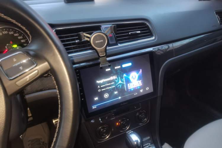 Used Volkswagen Cross Lavida 2014 1.4TSI DSG Audio And AC Panel