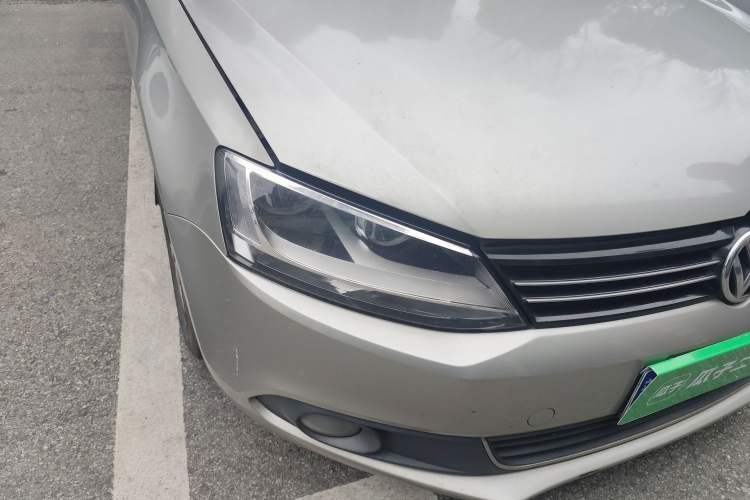 Used Volkswagen Sagitar 2012 1.6L Automatic Comfort Edition
