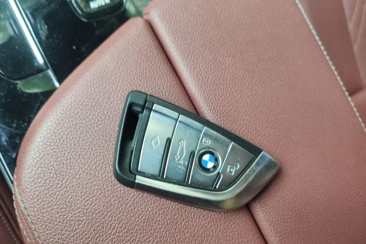 Used BMW 5 Series 2022 Restyled 525Li M Sport Package
