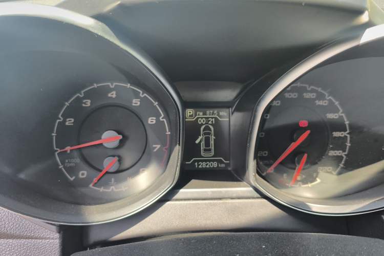 Used Chery Tiggo 5 2015 2.0L CVT Family Deluxe Edition Instrument Cluster