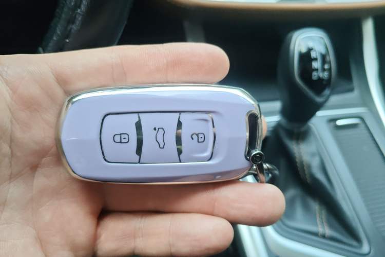 Used Geely Auto Vision X6 2018 1.4T CVT 4G Connected Flagship Edition Vehicle Key