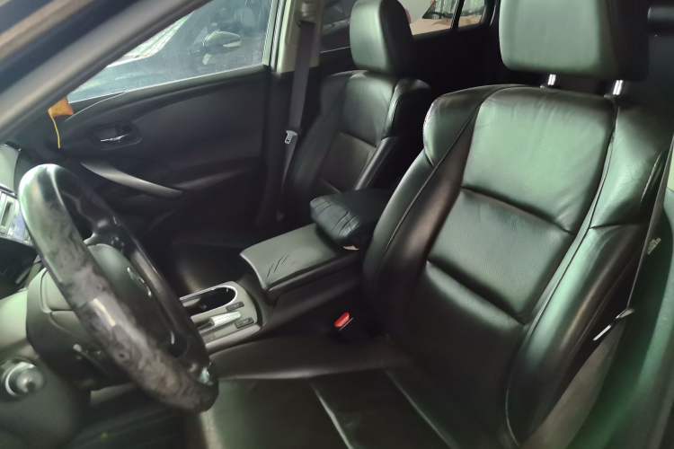 Used Acura RDX 2013 3.0L Two-Wheel Drive Elite Edition Left Front Seat