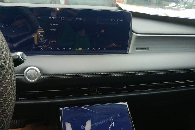 Used NETA U 2021 Revised Pro 400 Industry Custom Edition Audio And AC Panel