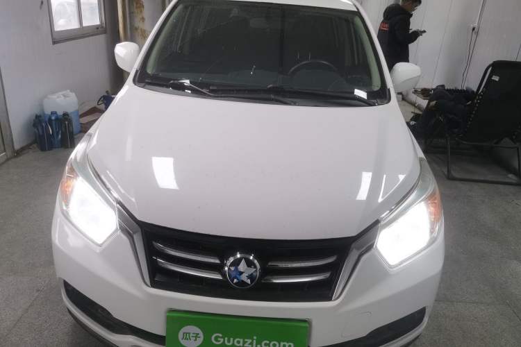 Used Venucia R50 2015 1.6L Automatic Fashion Edition