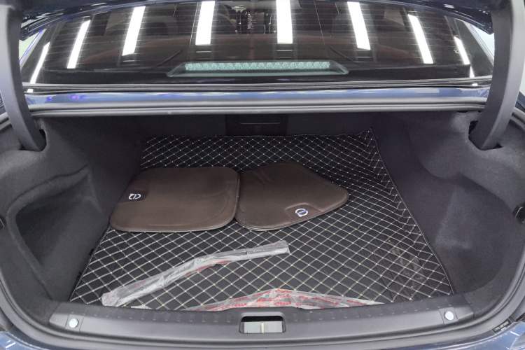 Used Volvo S90 2024 B5 Zhiyi Luxury Edition