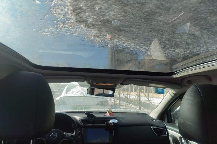 Used Nissan Qashqai 2022 2.0L CVT XV Premier Luxury Edition Headliner