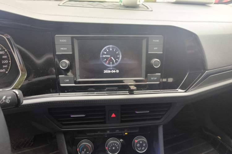 Used Volkswagen Sagitar 2020 280TSI DSG Comfort Version China VI Standard Audio And AC Panel