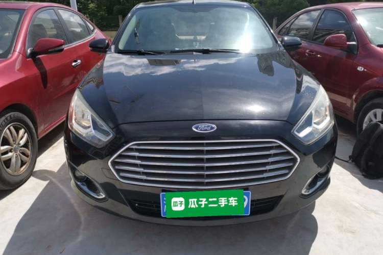 Used Ford Escort 2015 1.5L Manual Fashion Edition
