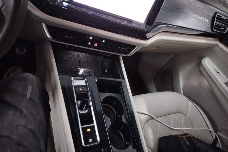 Used Volkswagen Viloran 2022 380TSI Prestige Edition
