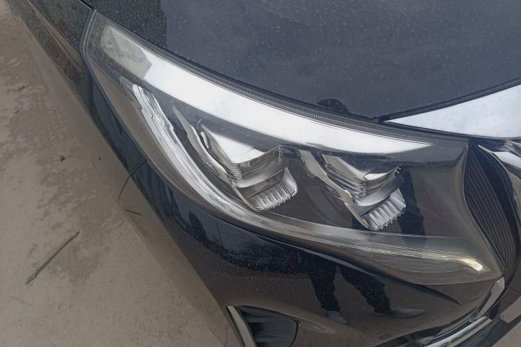 Used GAC Trumpchi M8 2021 Lingxiu Series 390T Deluxe Edition Right Front Headlight