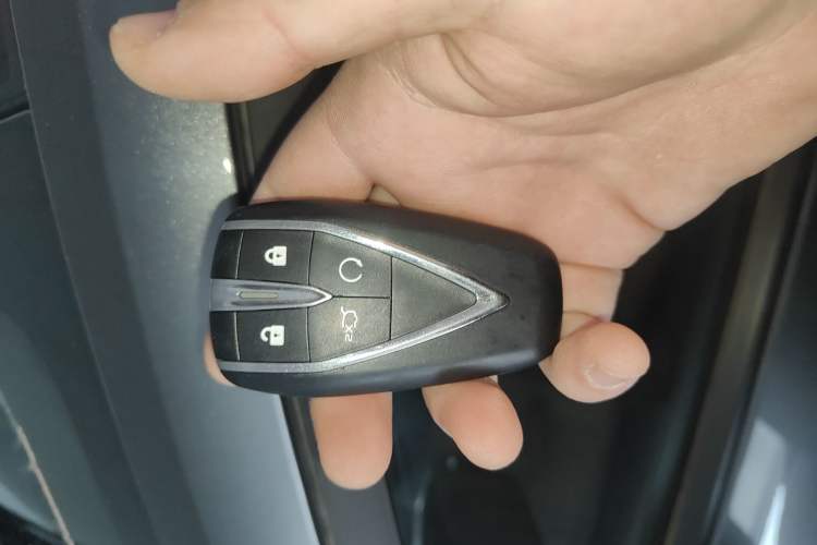 Used Changan UNI-V 2024 1.5T Prestige Sport Edition