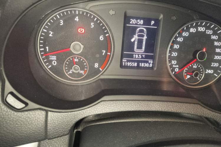 Used Volkswagen Sharan 2016 280TSI Enjoyment Model 7-Seater
