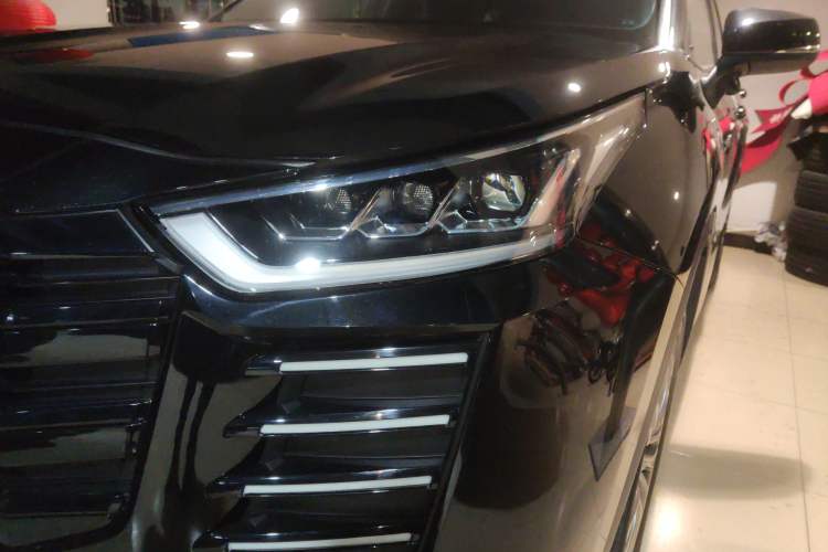 Used Toyota Highlander 2022 Dual-Engine 2.5L Four-Wheel Drive Prestige Version 7 Seats
