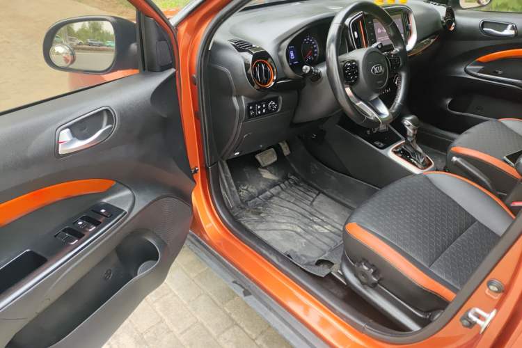 Used Kia kx1 Stonic 2019 1.4L Automatic Sport Edition China VI