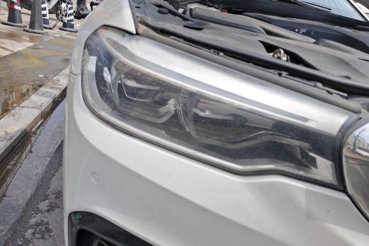 Used BMW 5 Series 2020 530Li Leading Model M Sport Package Right Front Headlight