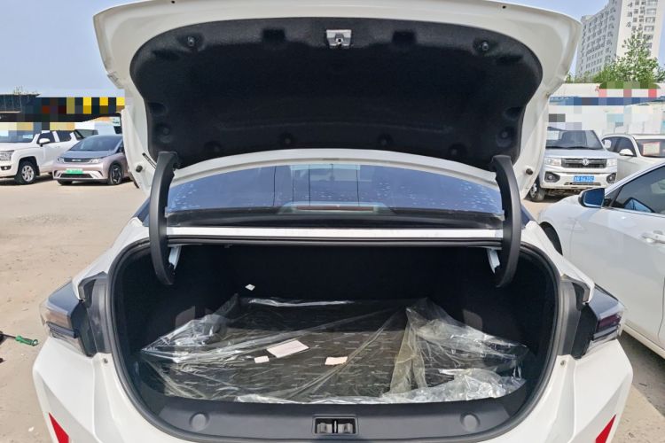 Used Dongfeng Aeolus Yixuan MAX 2021 1.5T Super Cool Trendy Dad Edition Trunk