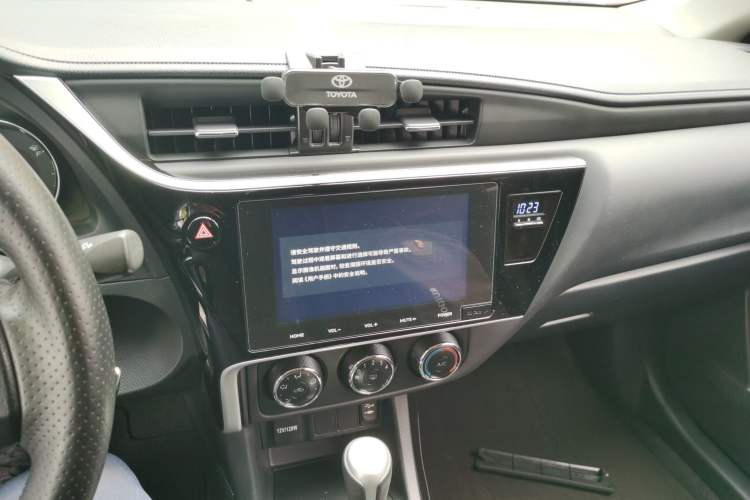 Used Toyota Levin 2017 Revised 185T CVT Elite Edition China V Standard Audio And AC Panel