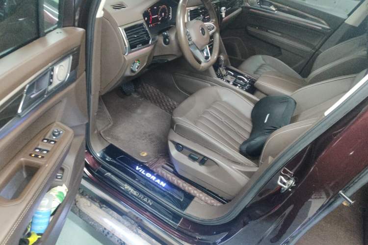 Used Volkswagen Viloran 2020 330TSI Luxury Edition Driver Seat