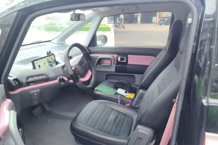 Used Baojun E300 2020 Starry Intelligence Edition Left Front Seat