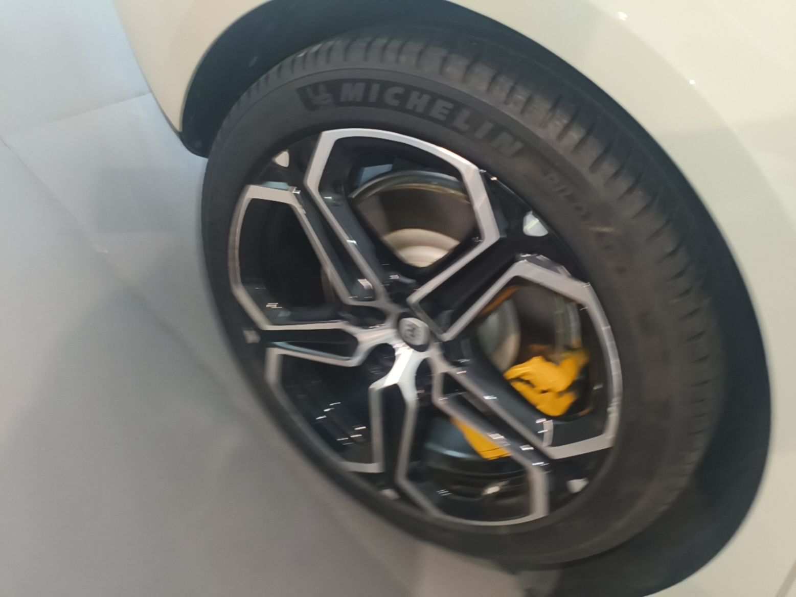 Xiaomi Auto SU7 2024 Four-Wheel Drive Ultra-Long Range Advanced Intelligent Driving Max Edition — снимка 11
