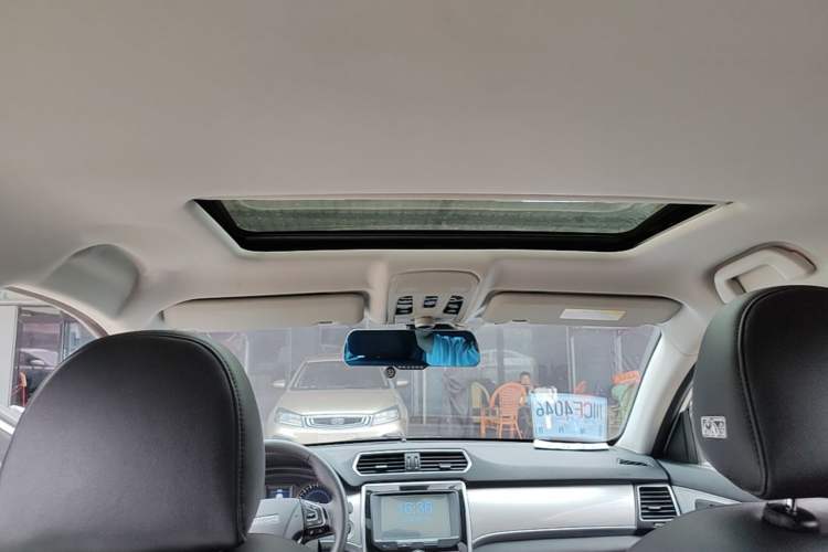 Used Haval H2 2017 Red-Label 1.5T Automatic Two-Wheel Drive Luxury Model
