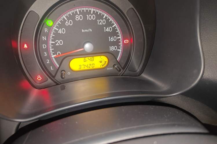 Used Suzuki Alto 2013 1.0L Automatic Luxury Model
