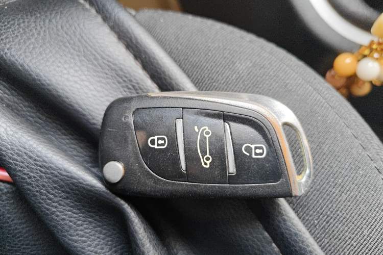 Used Peugeot 307 2010 Sedan 1.6L Manual Comfort Edition Vehicle Key