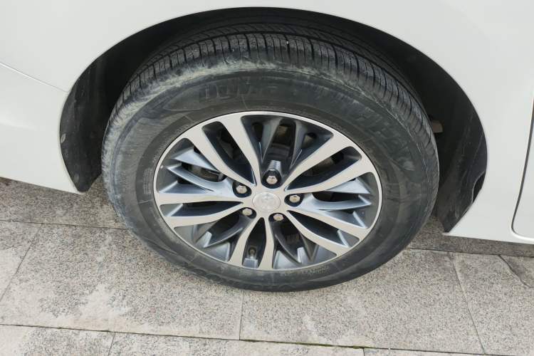 Used Buick GL8 2021 ES Landtrek 653T Comfort Edition
