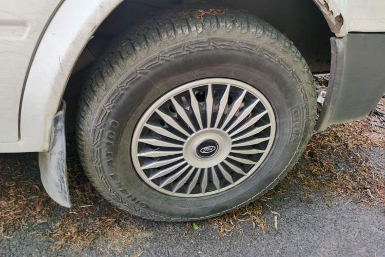 Used Ford Classic Transit 2016 2.8T Diesel Short-Wheelbase 6-Seater Mid-Roof Multifunction Vehicle JX493ZLQ4