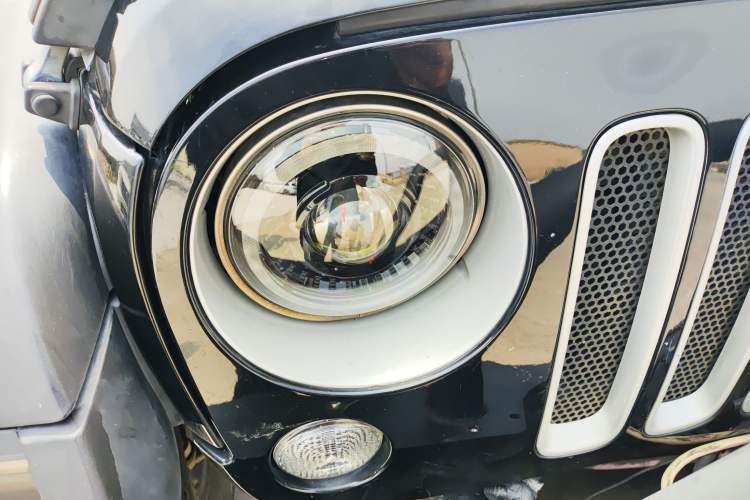 Used Jeep Wrangler 2015 3.0L Sahara Four-Door Comfort Edition