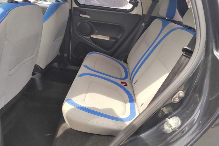 Used ORA Black Cat 2019 351 km Fun Edition Left Rear Seat