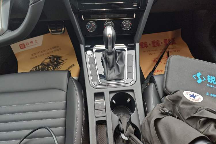 Used Volkswagen Magotan 2025 Zhongxiang Version 280TSI DSG Comfort Edition
