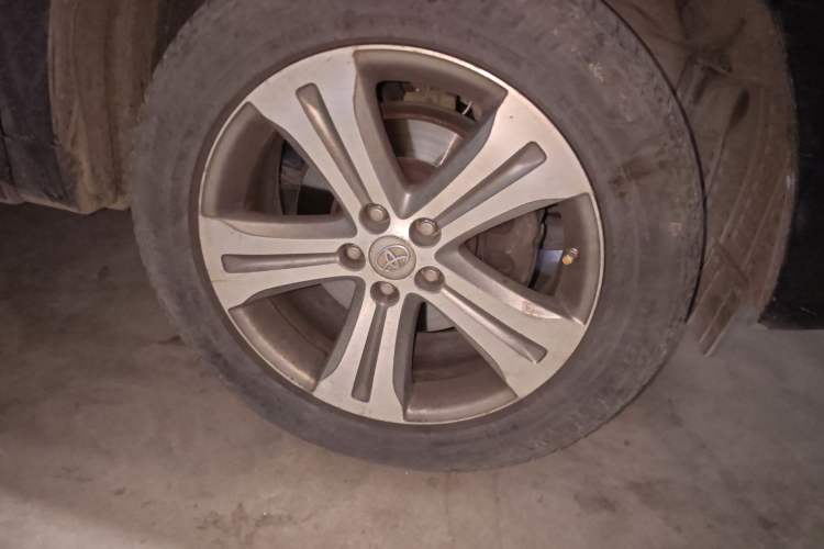 Used Toyota Highlander 2011 2.7L Two-Wheel Drive 7-Seater Luxury Navigation Edition
