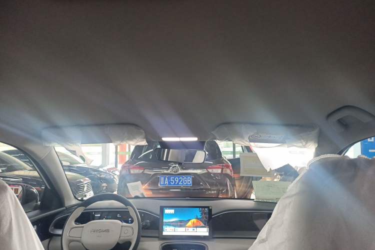 Used Geely Galaxy Geome 2026 Model 310km Youth Edition Headliner