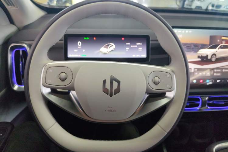 Used Leapmotor B10 2025 510 Joyful Edition Steering Wheel