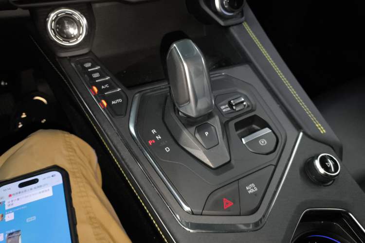 Used Lynk & Co 05 2020 2.0TD Two-Wheel Drive Shine Halo
