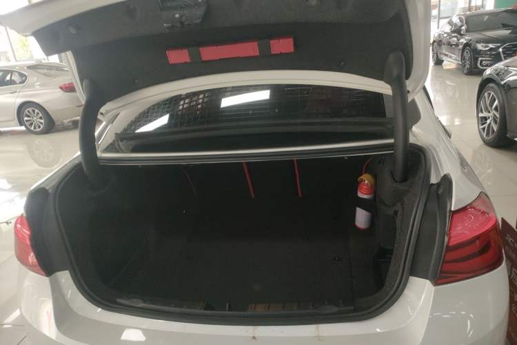 Used BMW 3 Series 2016 316i Fashion Model
