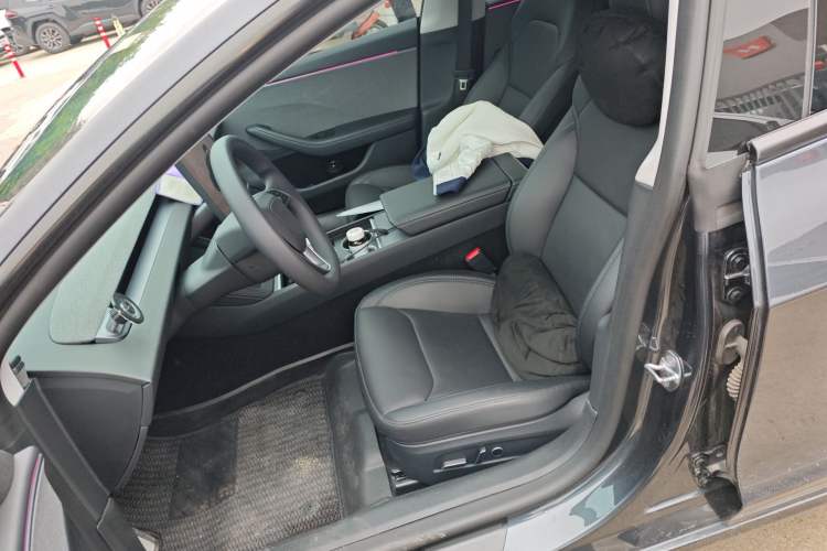 Used Tesla Model 3 2025 Rear-Wheel-Drive Version