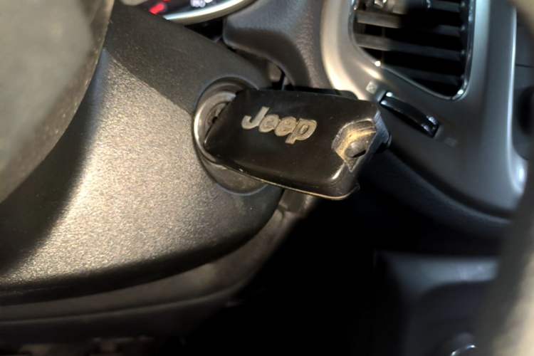 Used Jeep Compass 2017 200T Manual Enjoy Edition
