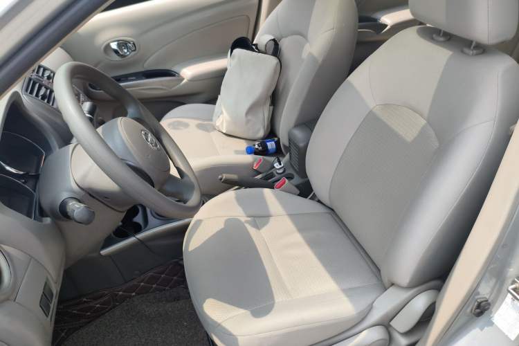 Used Nissan Sunny 2011 1.5XL CVT Luxury Edition Left Front Seat