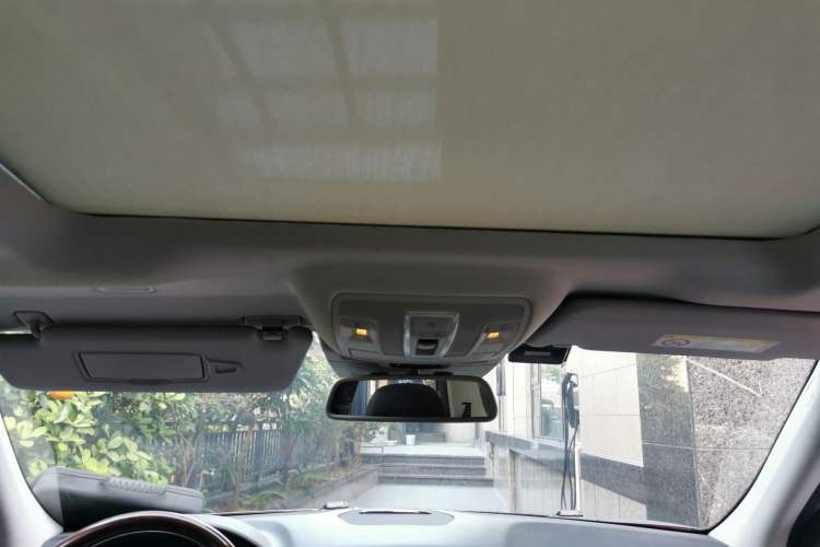 Used Mercedes-Benz M-Class 2014 ML 400 4MATIC Luxury Model