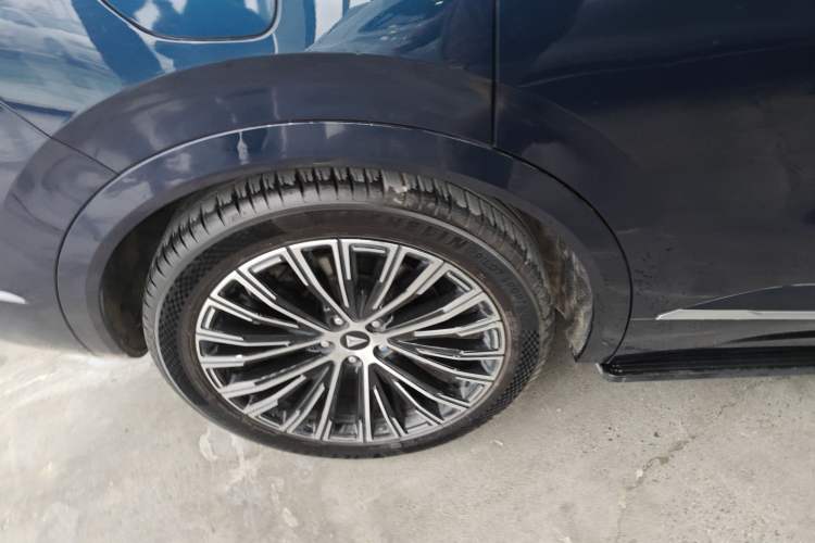 Used Deepal S09 2025 Four-Wheel Drive Ultra+ Custom Edition Exterior 5