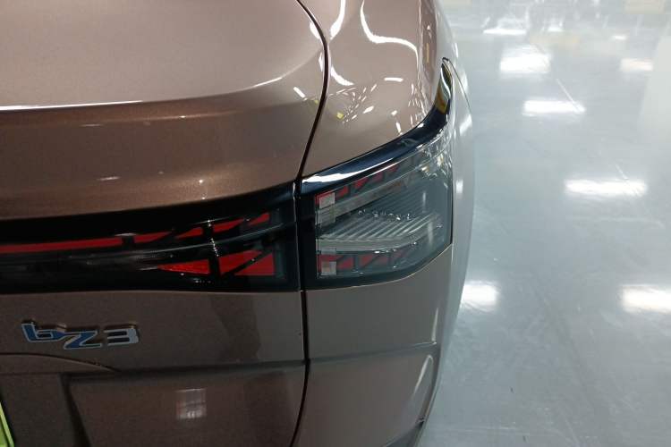 Used Toyota bZ3 2023 616 km Long-Range Premium
