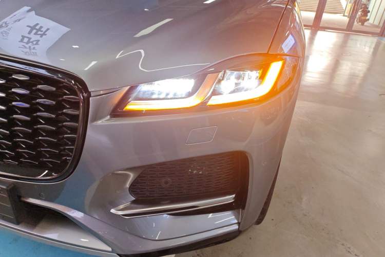 Used Jaguar F-PACE 2022 P250 HSE Left Front Headlight