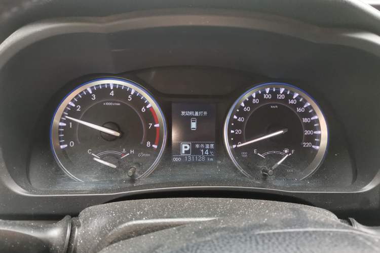 Used Toyota Highlander 2015 2.0T Four-Wheel Drive Luxury Navigation Version with 7 Seats
